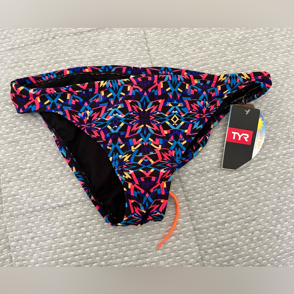 TYR swim bottom new with tags